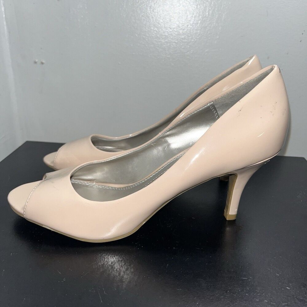 New Directions Light Beige Peep-Toe Heels Pumps Size 7.5 Women's Business Career